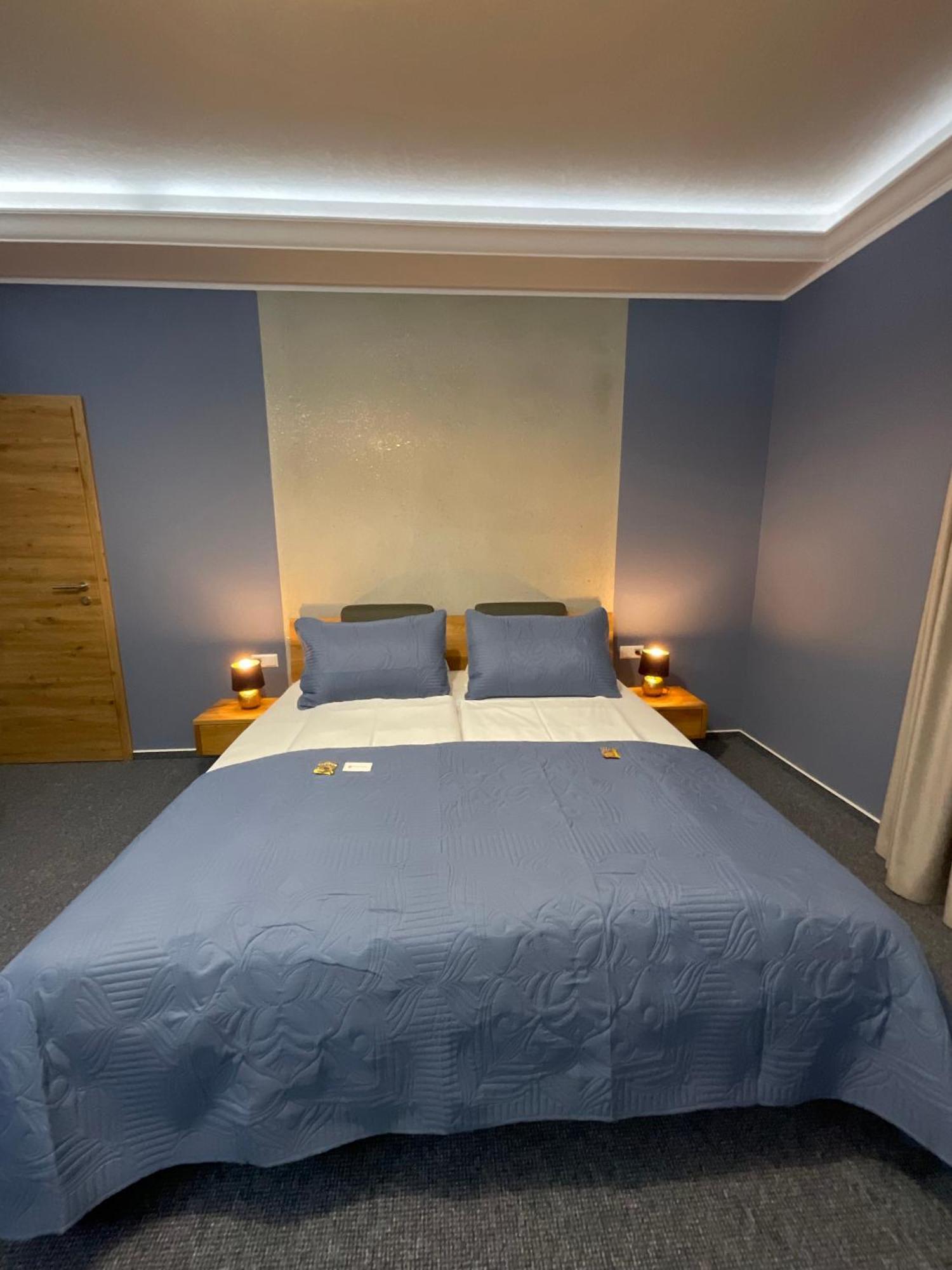 מצינגן Hotel Residenz Luxury Apartments מראה חיצוני תמונה