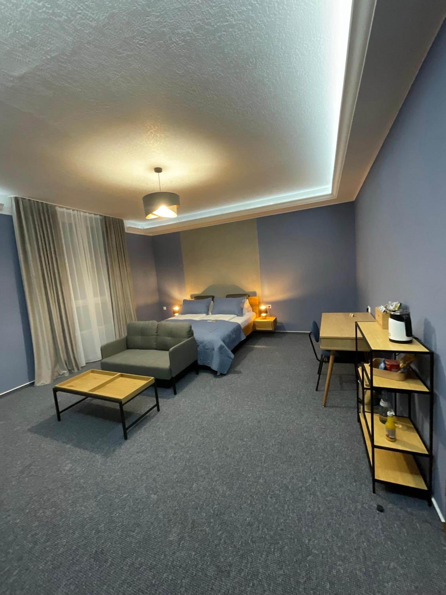 מצינגן Hotel Residenz Luxury Apartments מראה חיצוני תמונה