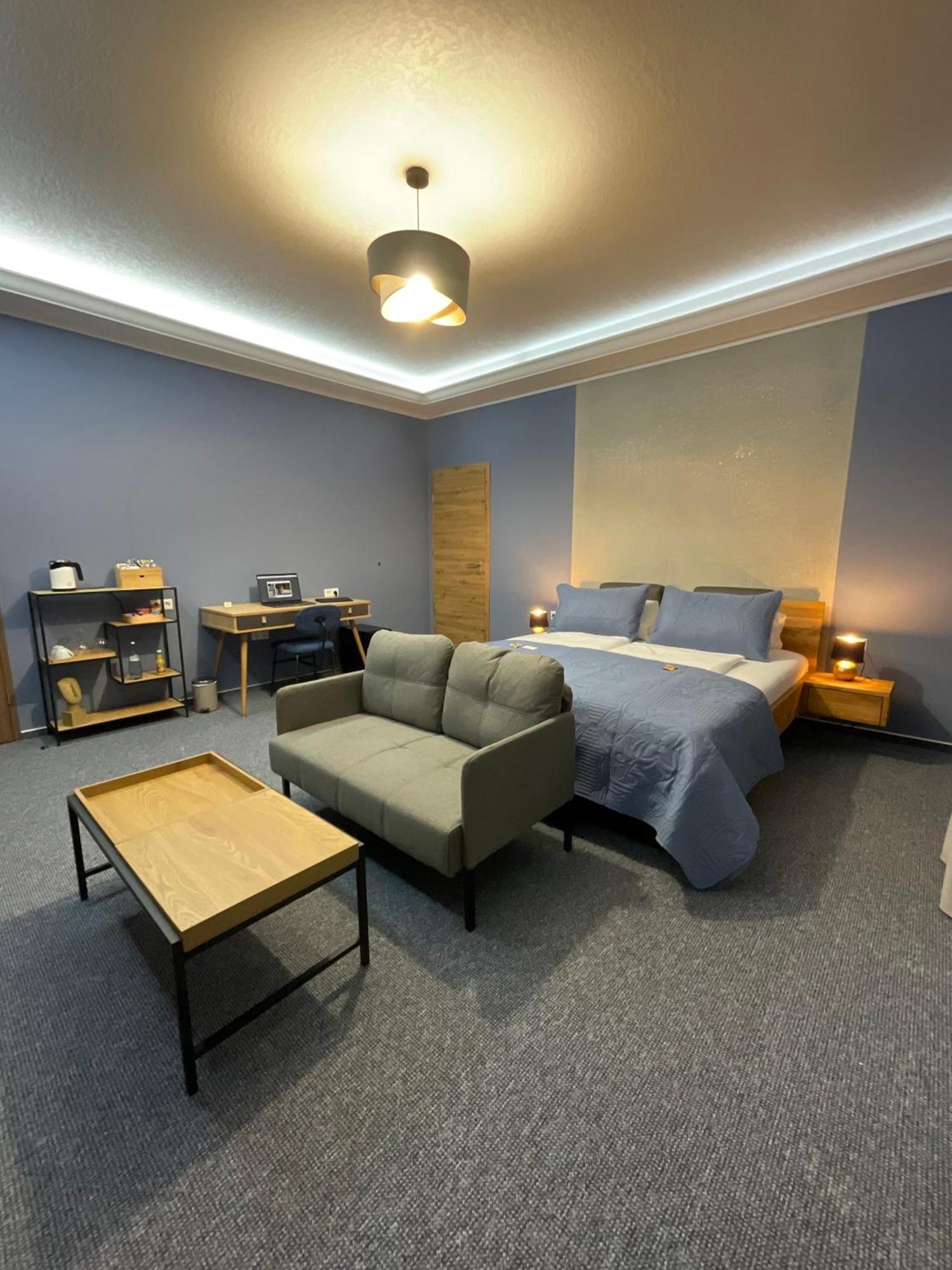 מצינגן Hotel Residenz Luxury Apartments מראה חיצוני תמונה