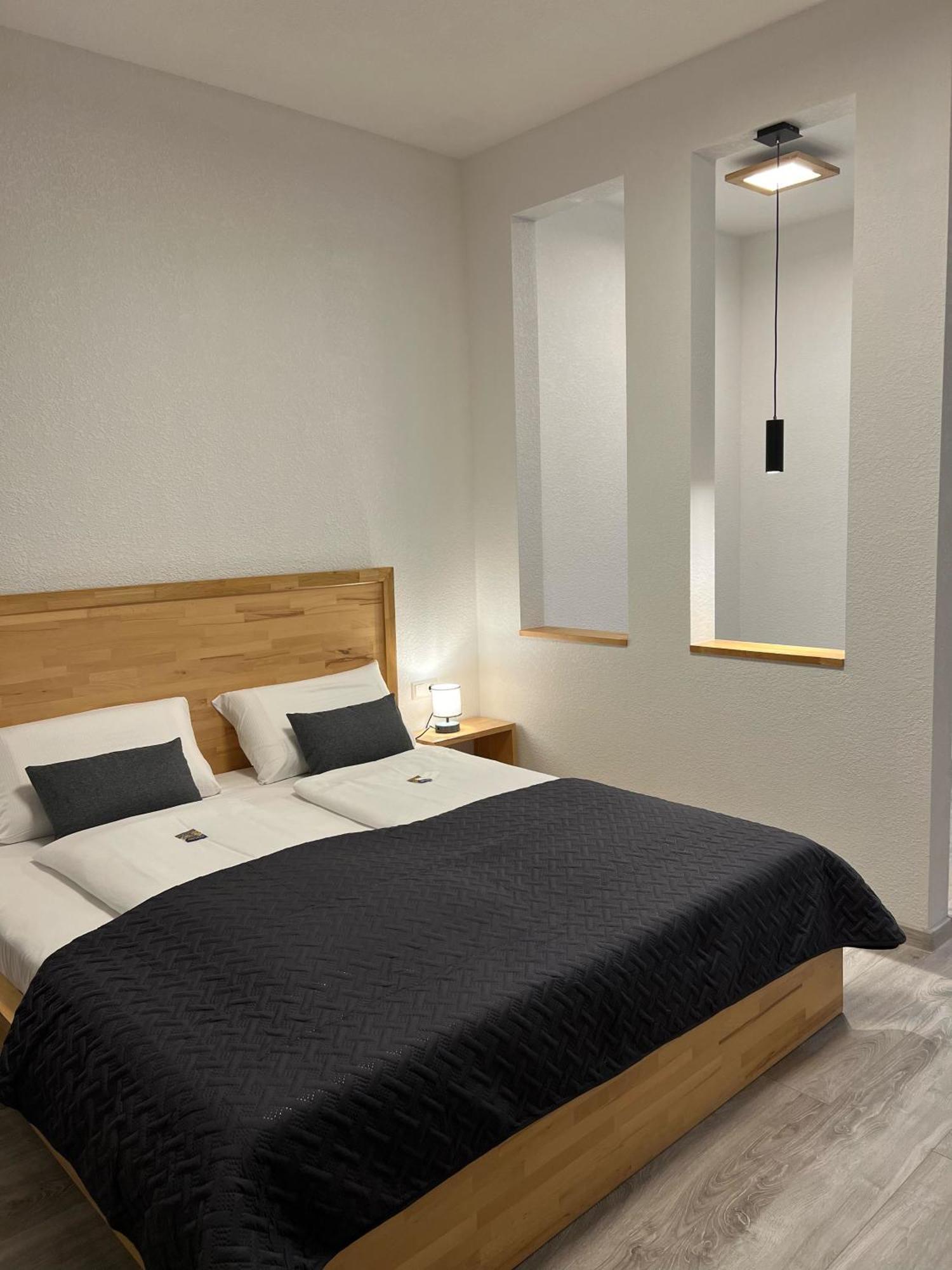 מצינגן Hotel Residenz Luxury Apartments מראה חיצוני תמונה